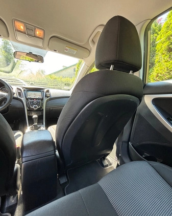 Hyundai I30 cena 27200 przebieg: 242000, rok produkcji 2013 z Strzyżów małe 497